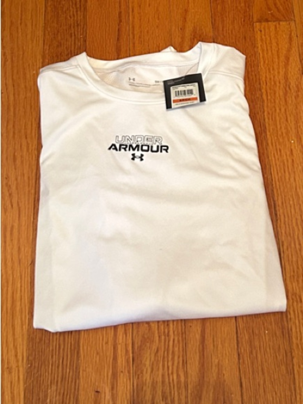 Under Armour White Long Sleeve Performance Tee NWT